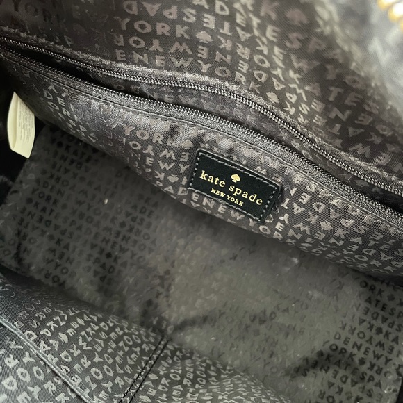 Kate Spade medium size leather purse - Picture 7 of 7